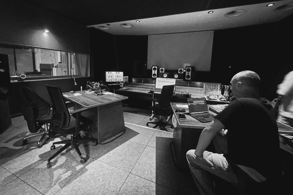 Steev Crispin, Studio DADA
